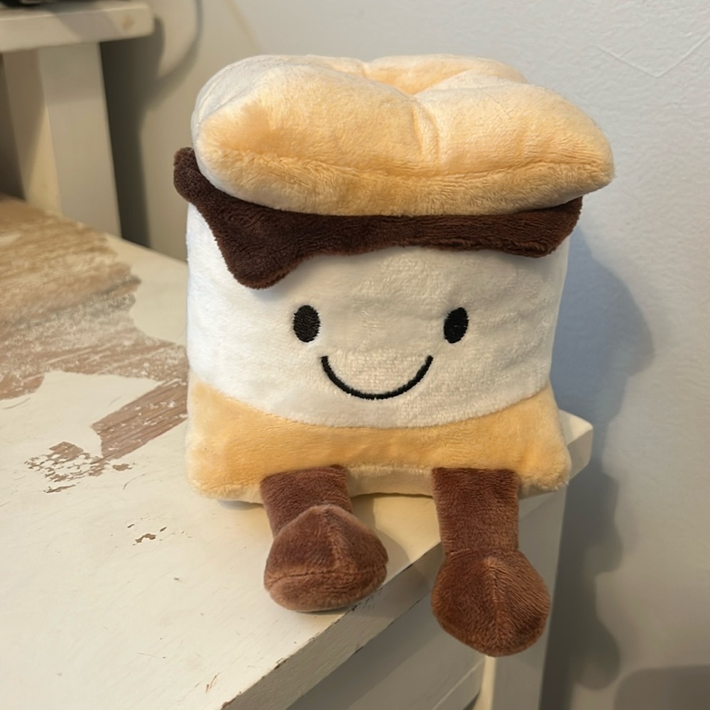 S’mores plushie